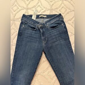 Women’s Levi Skinny Size 30